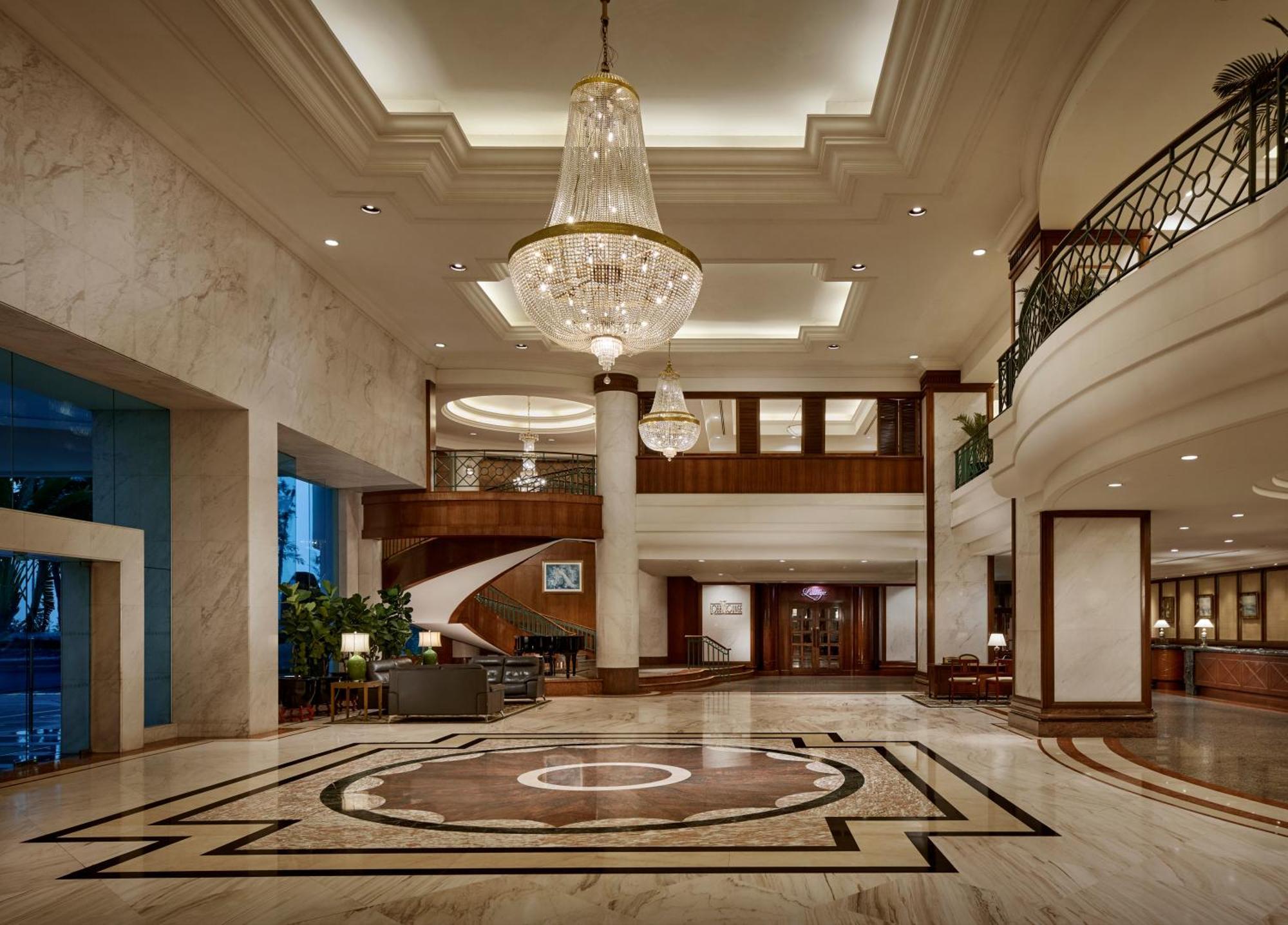 Gurney Bay Hotel, A Parkroyal Partner Hotel George Town Eksteriør billede The lobby of the hotel