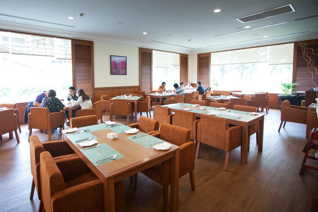 Gurney Bay Hotel, A Parkroyal Partner Hotel George Town Eksteriør billede The dining room at the International House
